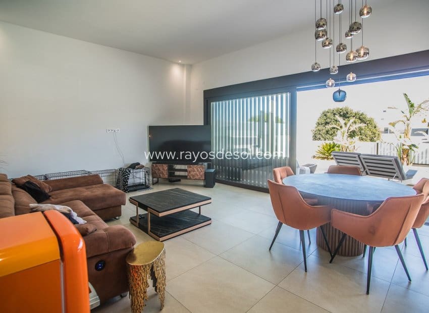 4 quarto Moradia para venda em Rojales com piscina - 745 000 € (Ref: 10081424)