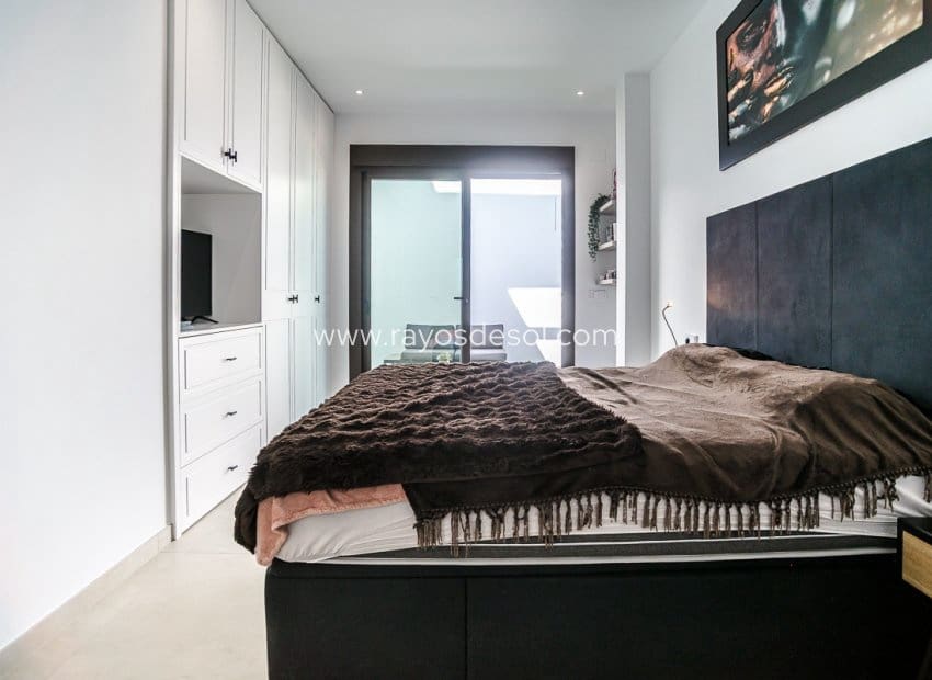 4 quarto Moradia para venda em Rojales com piscina - 745 000 € (Ref: 10081424)