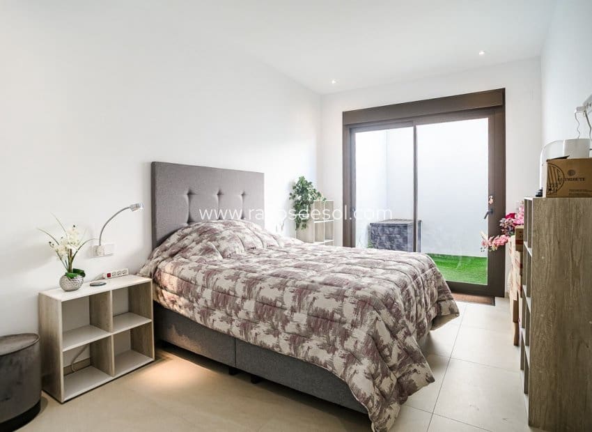 4 quarto Moradia para venda em Rojales com piscina - 745 000 € (Ref: 10081424)