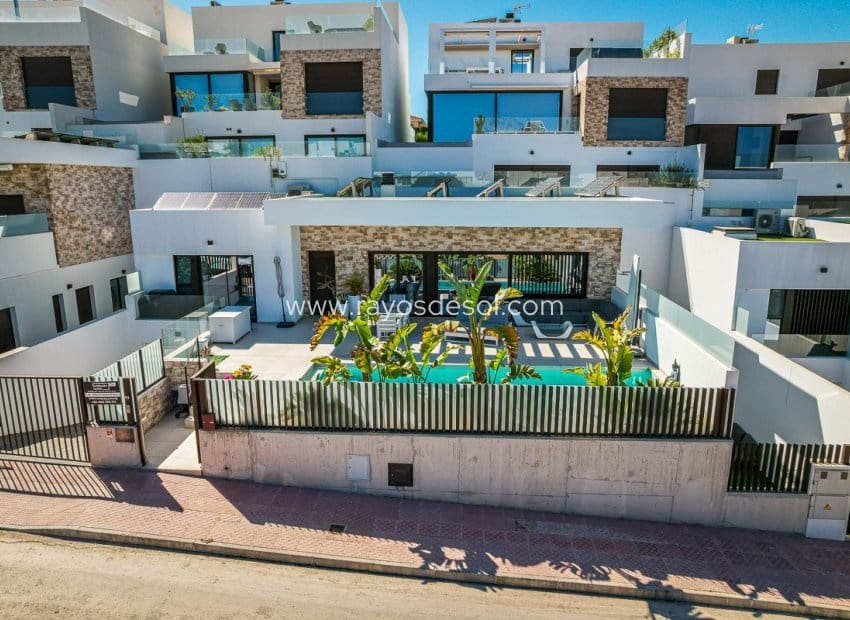 4 quarto Moradia para venda em Rojales com piscina - 745 000 € (Ref: 10081424)