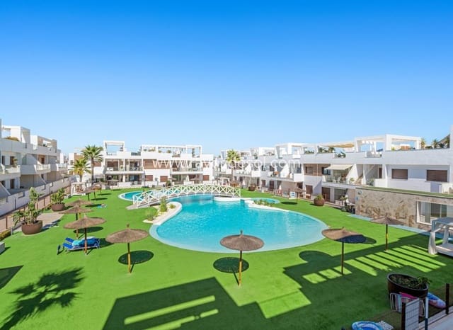 Apartamento de 2 habitaciones en Los Balcones - Los Altos, Torrevieja en venta - 295.000 € (Ref: 10081425)