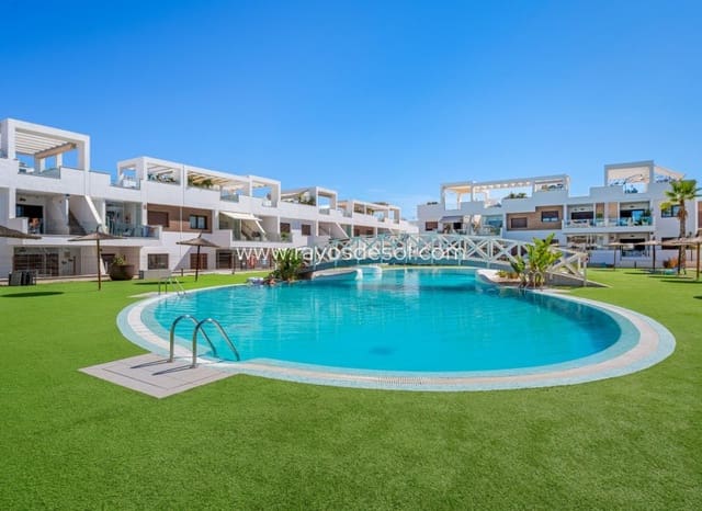 Apartamento de 2 habitaciones en Los Balcones - Los Altos, Torrevieja en venta - 295.000 € (Ref: 10081425)