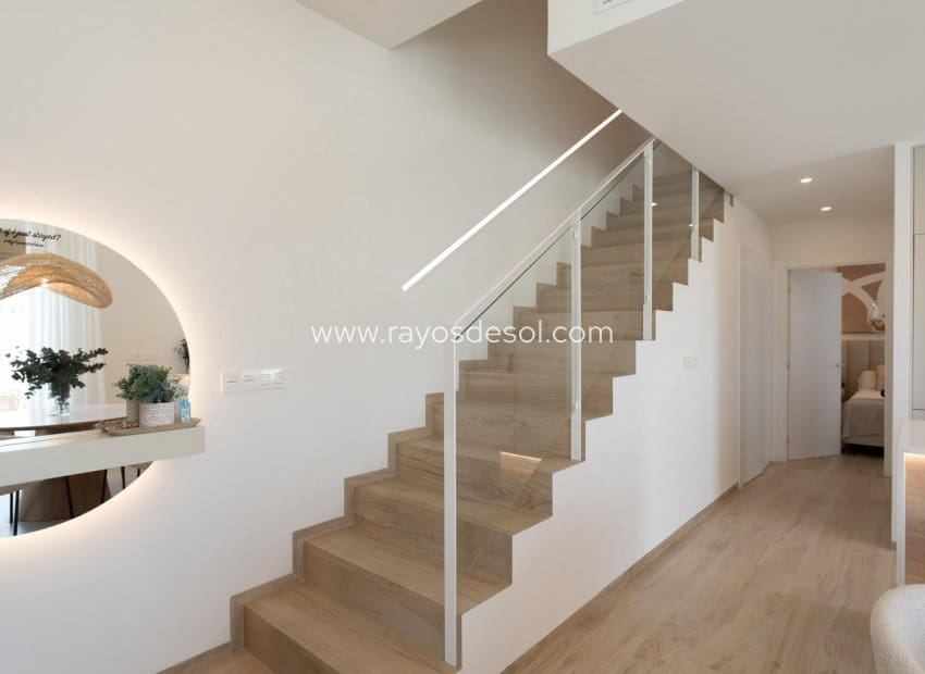 3 Zimmer Villa zu verkaufen in Los Alcazares mit Pool - 645.000 € (Ref: 10081433)