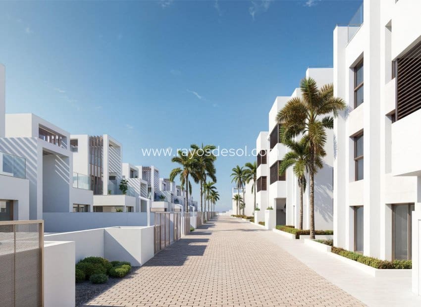 3 Zimmer Villa zu verkaufen in Los Alcazares mit Pool - 645.000 € (Ref: 10081433)