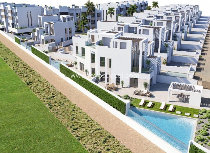 3 Zimmer Villa zu verkaufen in Los Alcazares mit Pool - 645.000 € (Ref: 10081433)