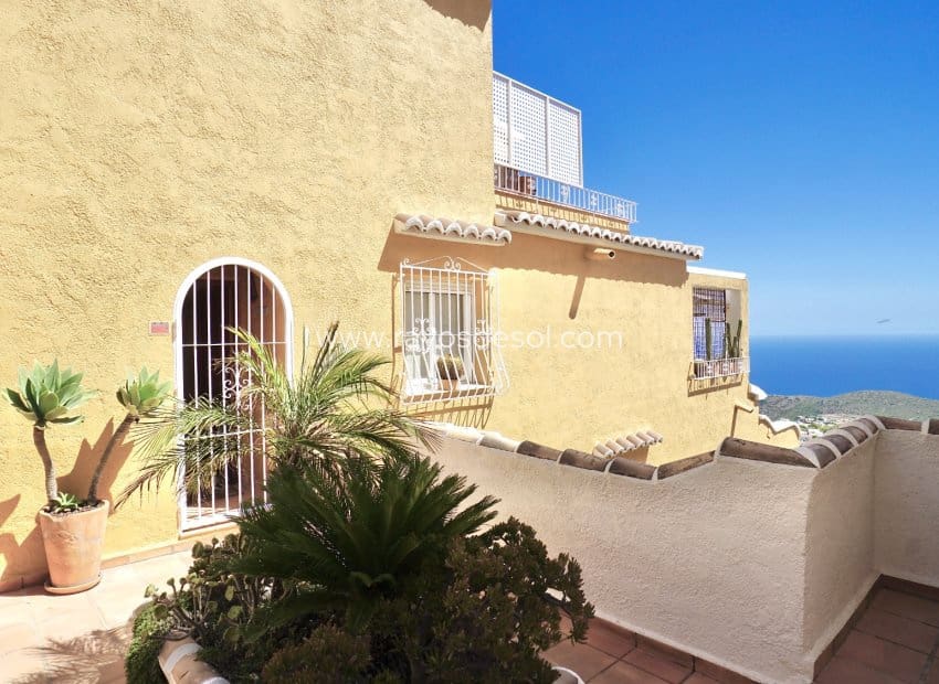 2 chambre Appartement à vendre à Cumbre del Sol avec piscine - 340 000 € (Ref: 10081434)