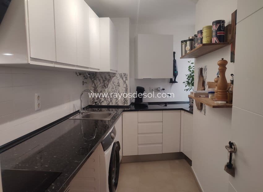 Apartamento de 2 habitaciones en Hacienda Riquelme en venta con piscina - 189.995 € (Ref: 10094858)