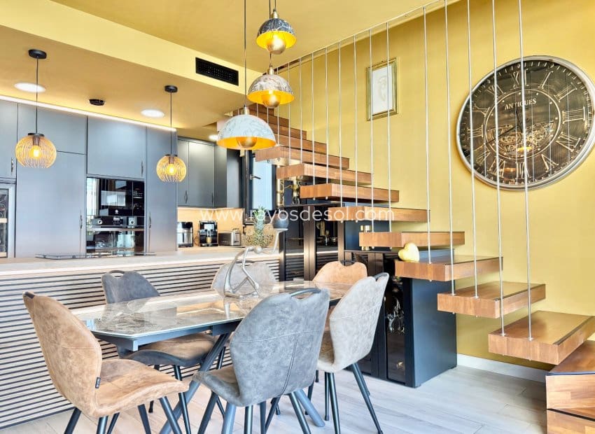 3 sypialnia Willa na sprzedaż w Orihuela Costa z basenem - 570 000 € (Ref: 10094859)