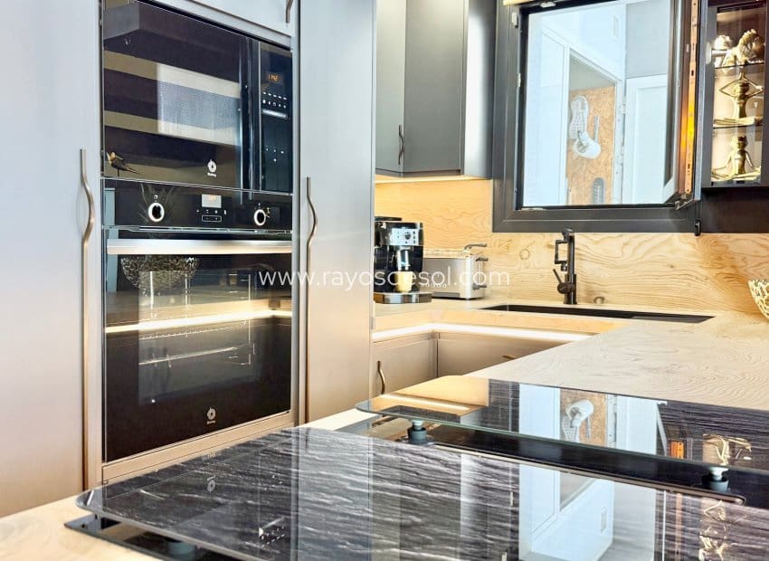 3 sypialnia Willa na sprzedaż w Orihuela Costa z basenem - 570 000 € (Ref: 10094859)