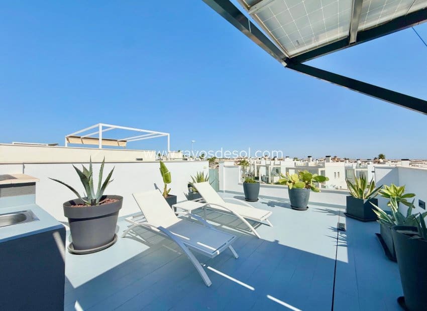 3 sypialnia Willa na sprzedaż w Orihuela Costa z basenem - 570 000 € (Ref: 10094859)