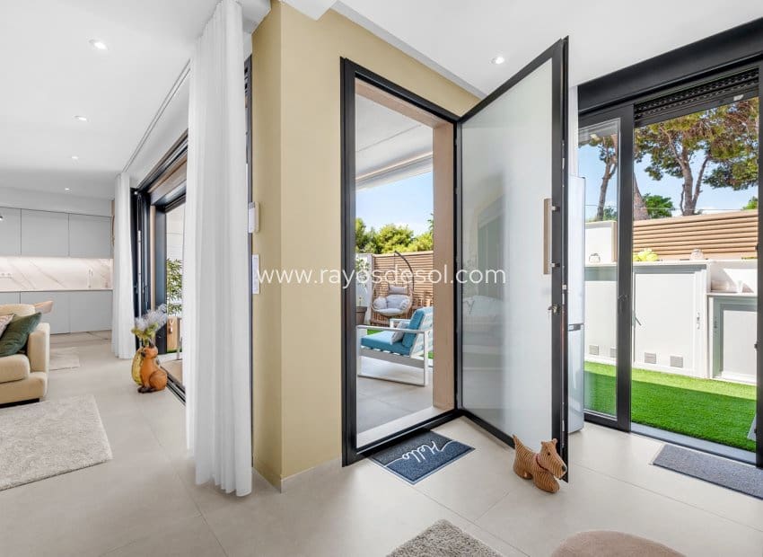 3 sypialnia Apartament na sprzedaż w San Pedro del Pinatar z basenem - 289 000 € (Ref: 10101396)