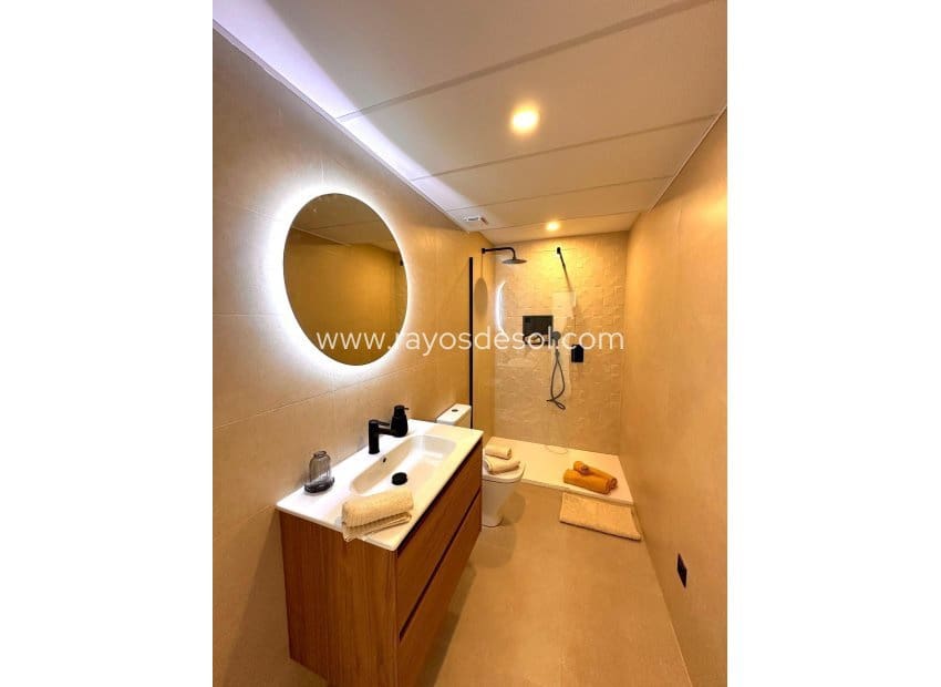 2 slaapkamer Appartement te koop in San Pedro del Pinatar met zwembad - € 299.950 (Ref: 10102973)