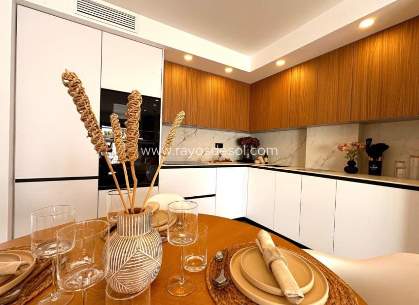 2 slaapkamer Appartement te koop in San Pedro del Pinatar met zwembad - € 299.950 (Ref: 10102973)
