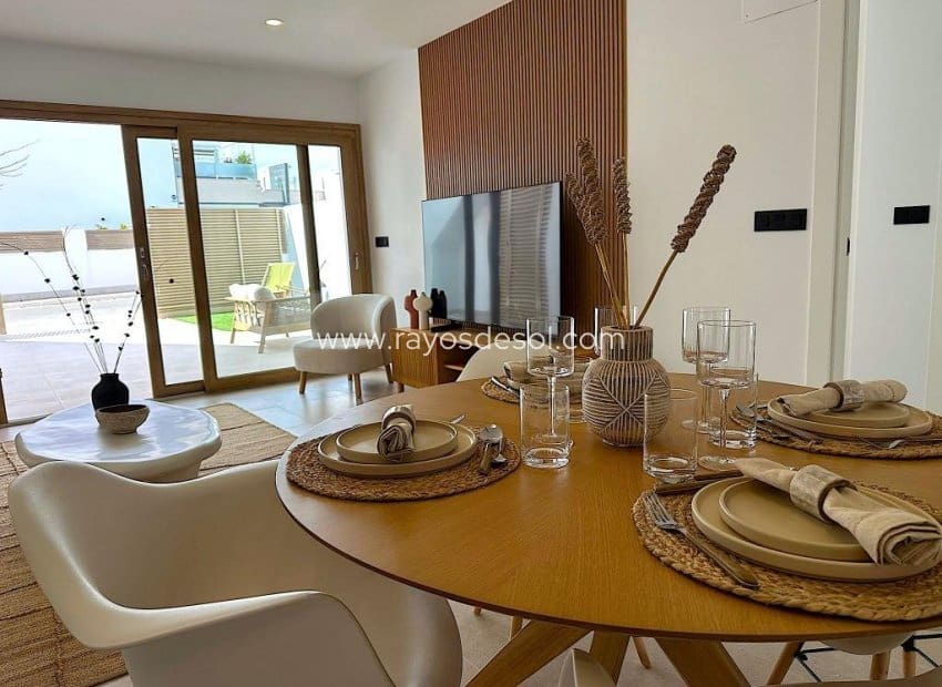 2 slaapkamer Appartement te koop in San Pedro del Pinatar met zwembad - € 299.950 (Ref: 10102973)