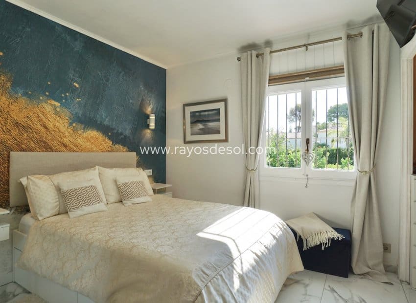 2 quarto Bungalow para venda em Moraira com piscina - 475 000 € (Ref: 10102976)