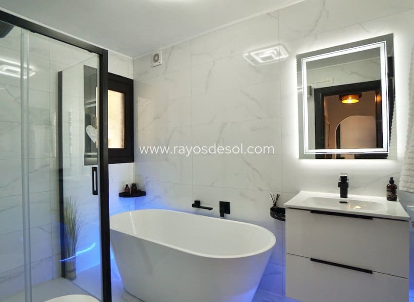 2 quarto Bungalow para venda em Moraira com piscina - 475 000 € (Ref: 10102976)