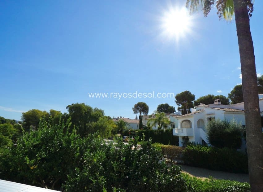 2 quarto Bungalow para venda em Moraira com piscina - 475 000 € (Ref: 10102976)