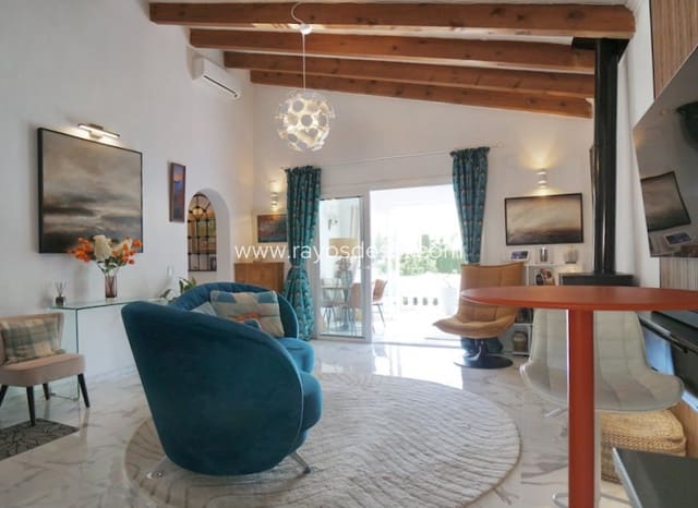 2 Zimmer Bungalow zu verkaufen in Moraira, Teulada-Moraira mit Pool - 475.000 € (Ref: 10102976)