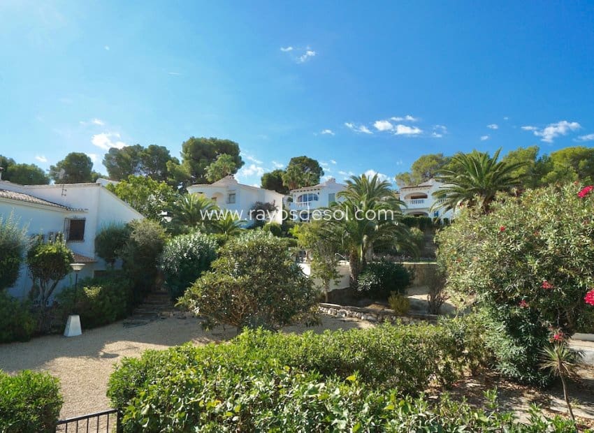 2 quarto Bungalow para venda em Moraira com piscina - 475 000 € (Ref: 10102976)