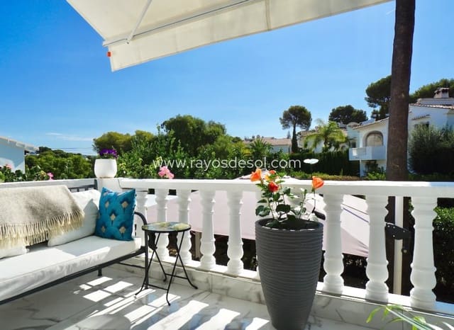 2 Zimmer Bungalow zu verkaufen in Moraira, Teulada-Moraira mit Pool - 475.000 € (Ref: 10102976)