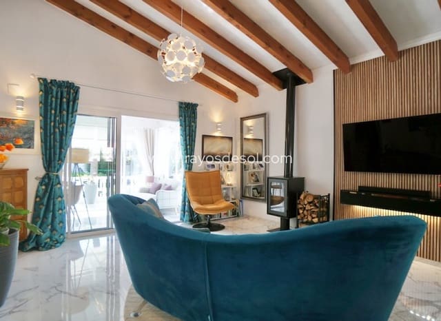 2 Zimmer Bungalow zu verkaufen in Moraira, Teulada-Moraira mit Pool - 475.000 € (Ref: 10102976)