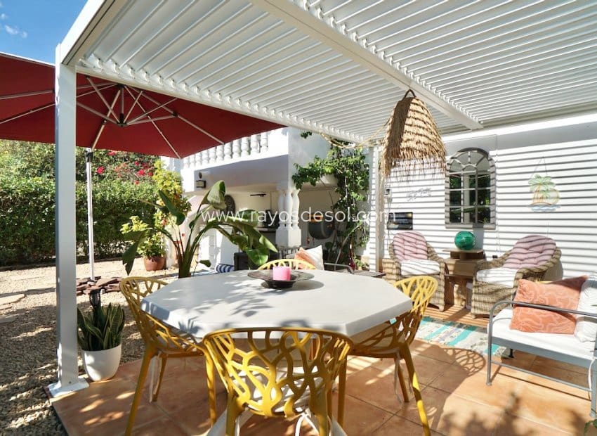 2 quarto Bungalow para venda em Moraira com piscina - 475 000 € (Ref: 10102976)