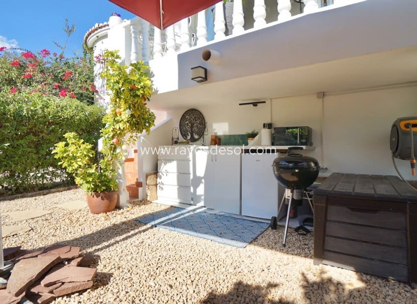 2 quarto Bungalow para venda em Moraira com piscina - 475 000 € (Ref: 10102976)