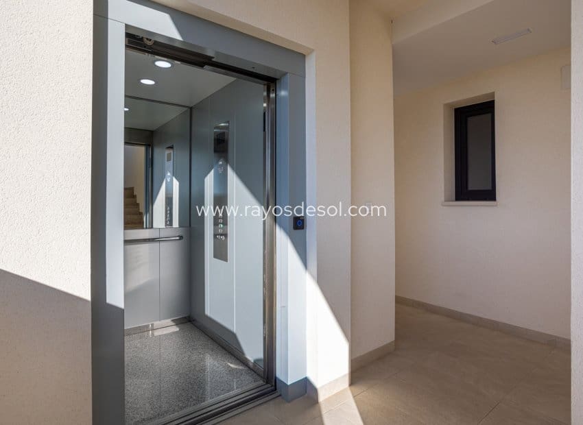 2 camera da letto Appartamento in vendita in Los Altos con piscina garage - 279.000 € (Rif: 10114636)