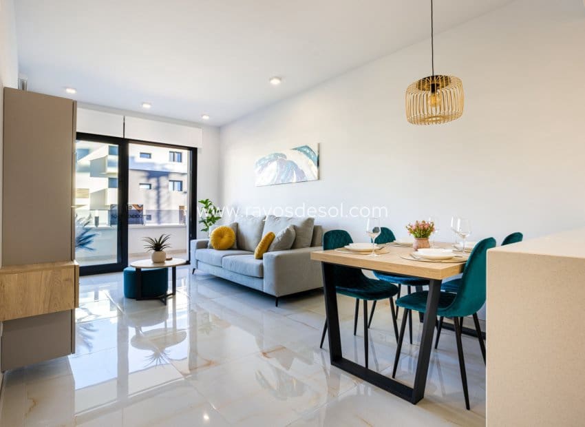 2 camera da letto Appartamento in vendita in Los Altos con piscina garage - 279.000 € (Rif: 10114636)
