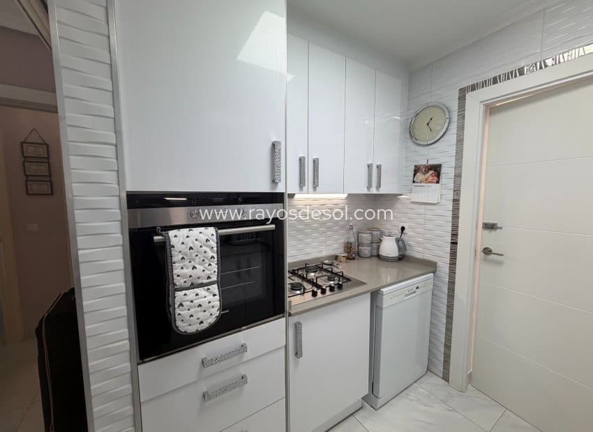 2 Zimmer Apartment zu verkaufen in Vistabella mit Pool - 155.000 € (Ref: 10114640)
