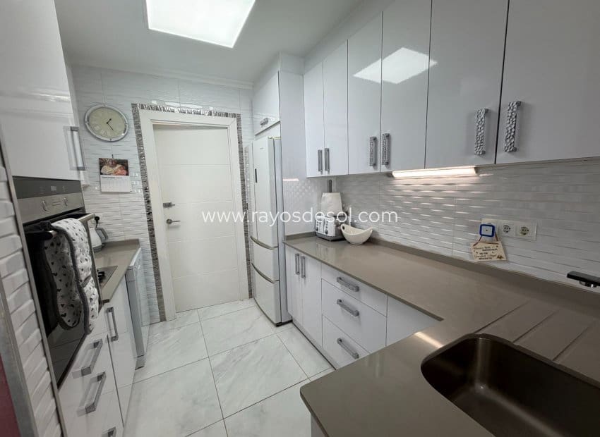 2 Zimmer Apartment zu verkaufen in Vistabella mit Pool - 155.000 € (Ref: 10114640)
