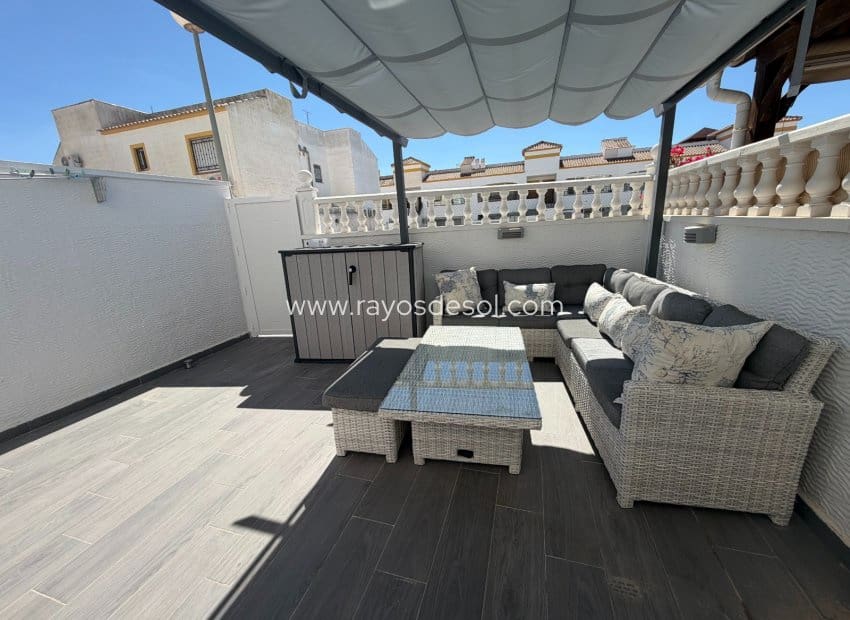 2 Zimmer Apartment zu verkaufen in Vistabella mit Pool - 155.000 € (Ref: 10114640)