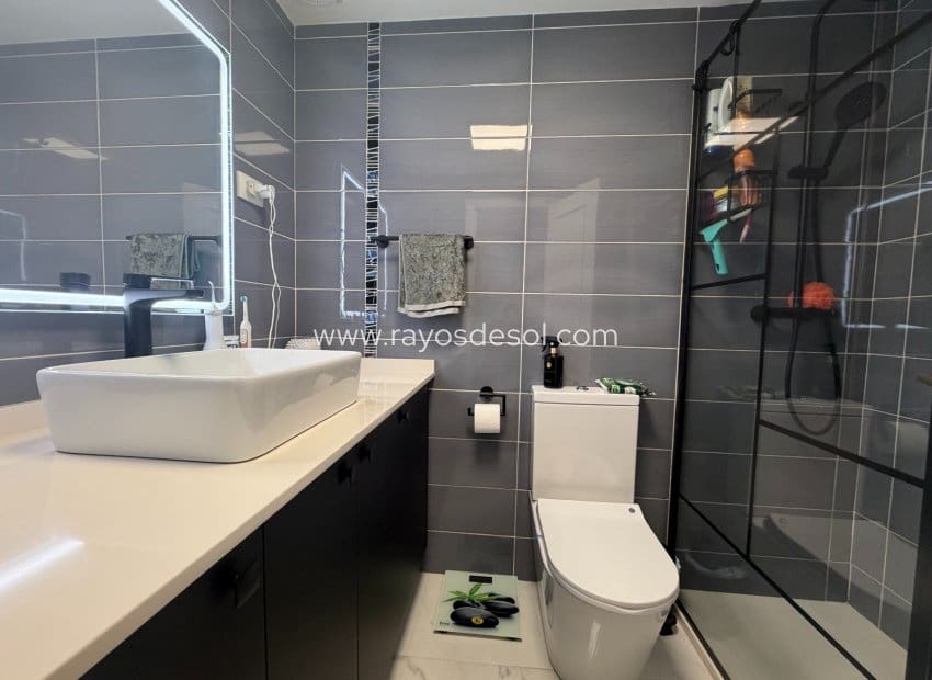 2 Zimmer Apartment zu verkaufen in Vistabella mit Pool - 155.000 € (Ref: 10114640)