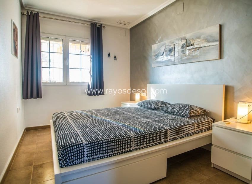 4 sovrum Villa till salu i Catral med pool garage - 430 000 € (Ref: 10114642)