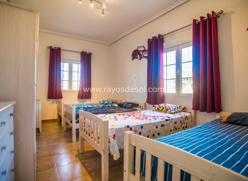 4 sovrum Villa till salu i Catral med pool garage - 430 000 € (Ref: 10114642)