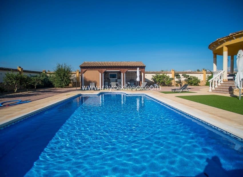 4 sovrum Villa till salu i Catral med pool garage - 430 000 € (Ref: 10114642)