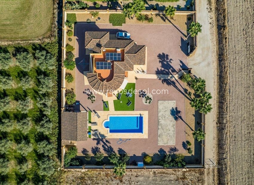 4 sovrum Villa till salu i Catral med pool garage - 430 000 € (Ref: 10114642)