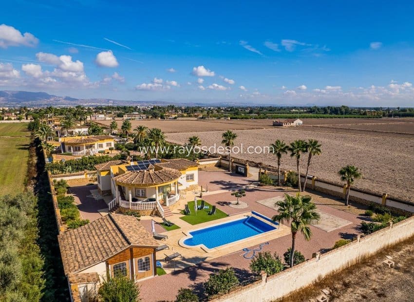 4 sovrum Villa till salu i Catral med pool garage - 430 000 € (Ref: 10114642)