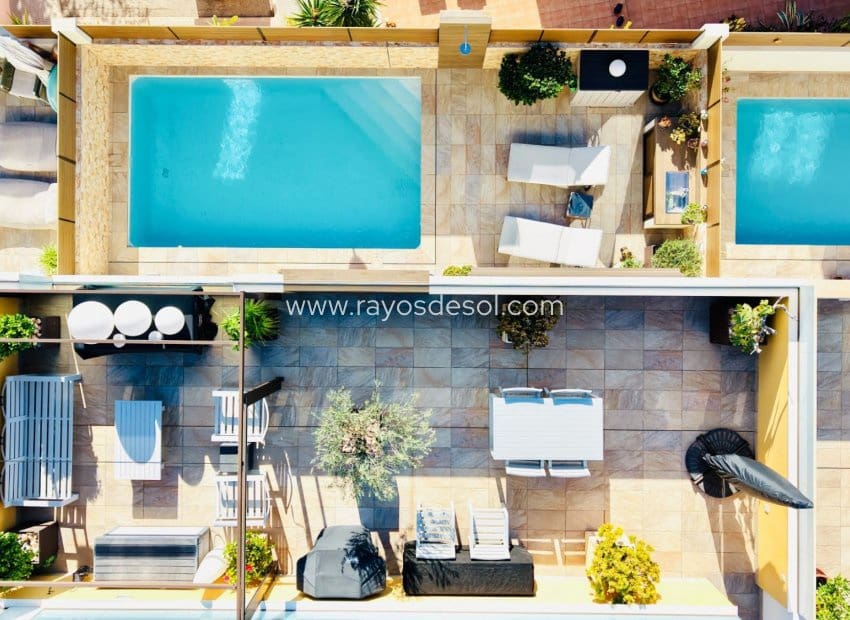 3 bedroom Villa for sale in Los Montesinos with pool - € 392,500 (Ref: 10114643)