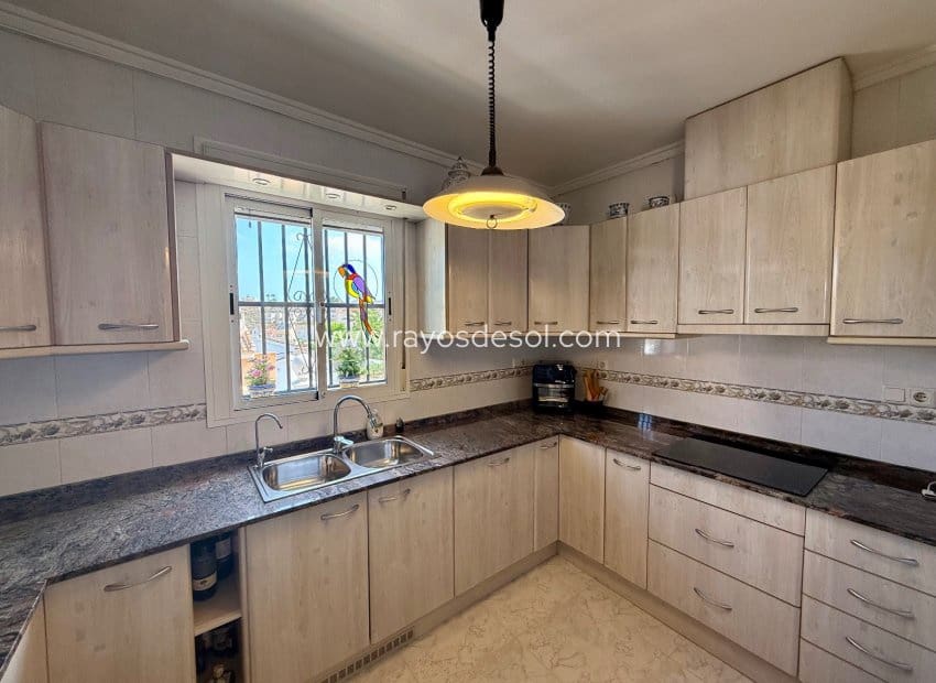 6 sovrum Villa till salu i Rojales med pool garage - 575 000 € (Ref: 10114644)