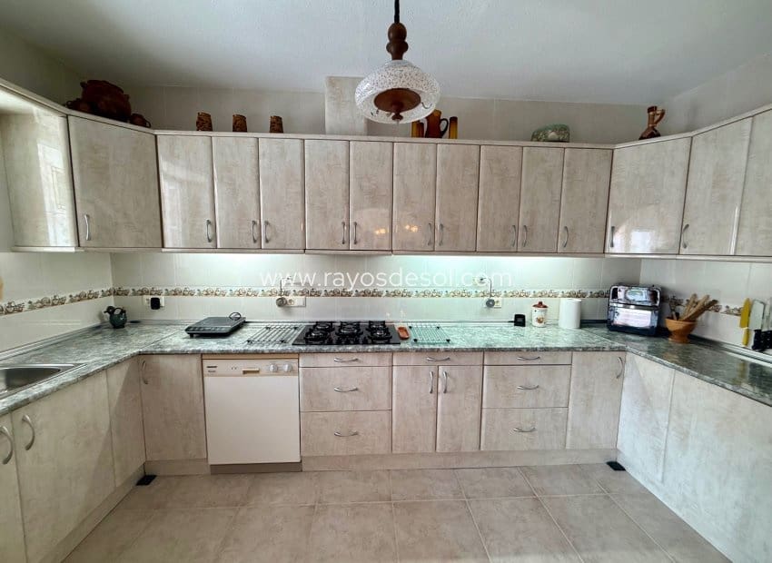 6 sovrum Villa till salu i Rojales med pool garage - 575 000 € (Ref: 10114644)