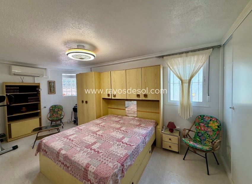 6 sovrum Villa till salu i Rojales med pool garage - 575 000 € (Ref: 10114644)