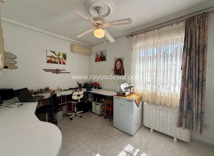 6 sovrum Villa till salu i Rojales med pool garage - 575 000 € (Ref: 10114644)