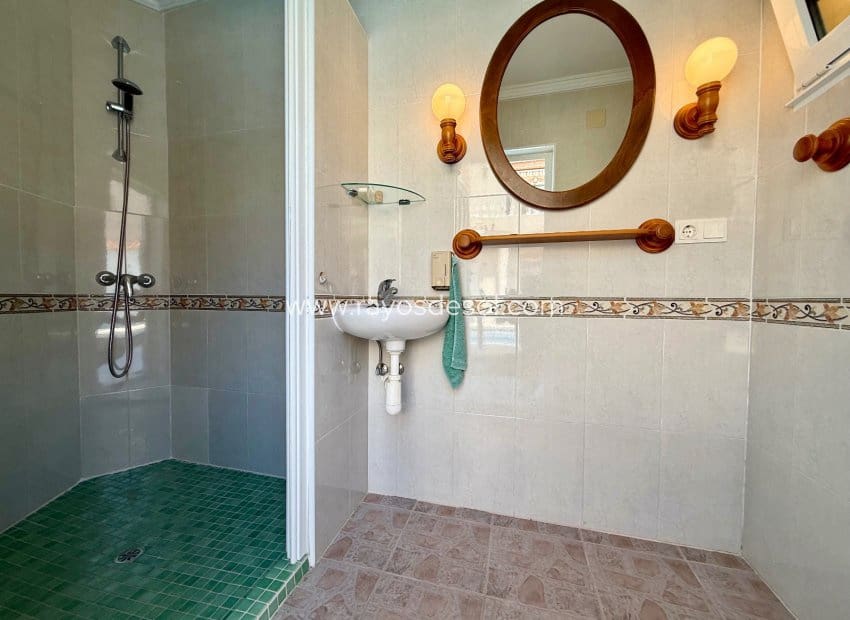 6 sovrum Villa till salu i Rojales med pool garage - 575 000 € (Ref: 10114644)