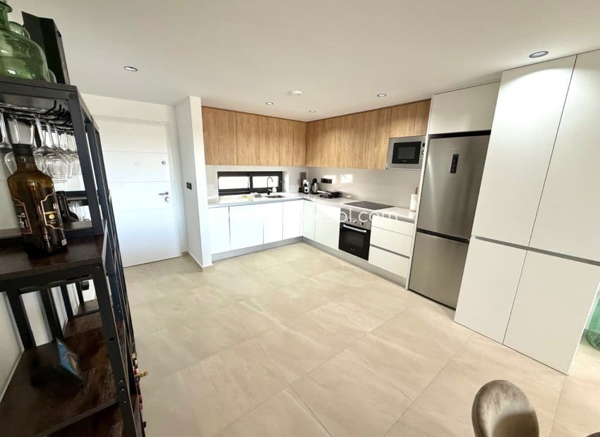 3 sypialnia Apartament na sprzedaż w Los Alcazares z basenem garażem - 340 000 € (Ref: 10124688)