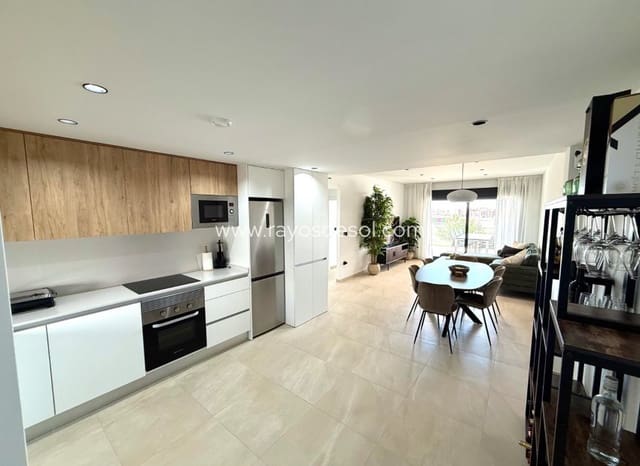 Apartamento de 3 habitaciones en Los Alcázares en venta con piscina garaje - 340.000 € (Ref: 10124688)