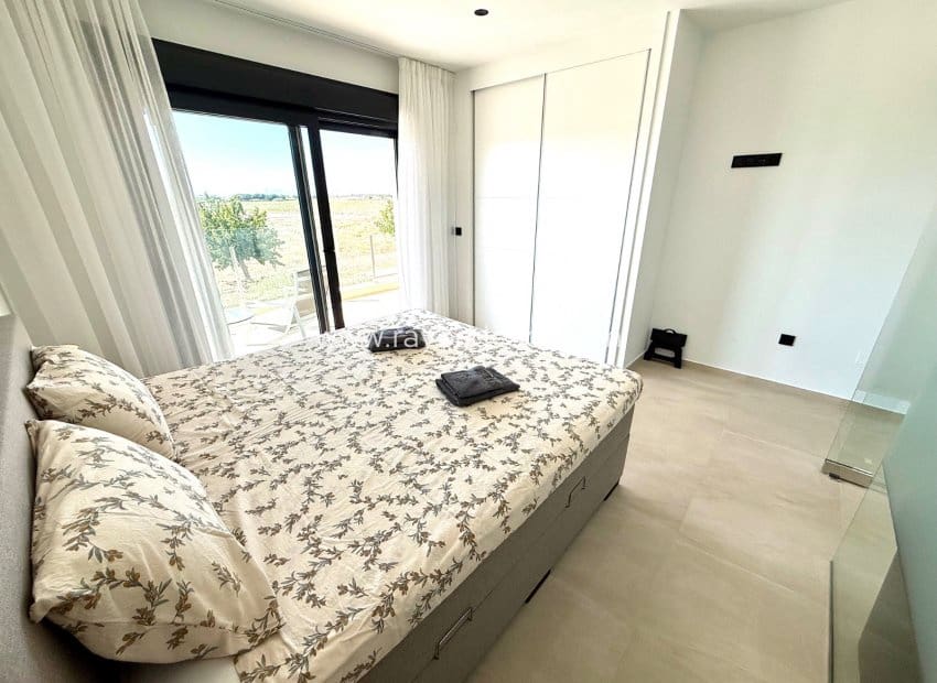3 sypialnia Apartament na sprzedaż w Los Alcazares z basenem garażem - 340 000 € (Ref: 10124688)