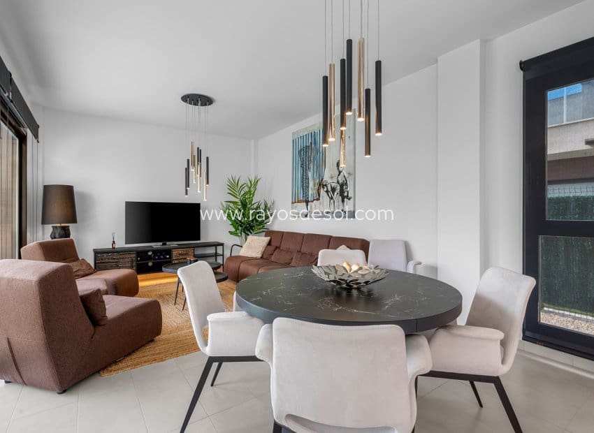 3 soverom Villa til salgs i Roda med svømmebasseng - € 499 900 (Ref: 10132875)