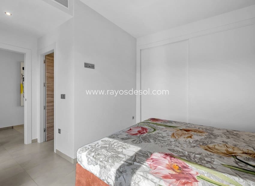 3 soverom Villa til salgs i Roda med svømmebasseng - € 499 900 (Ref: 10132875)