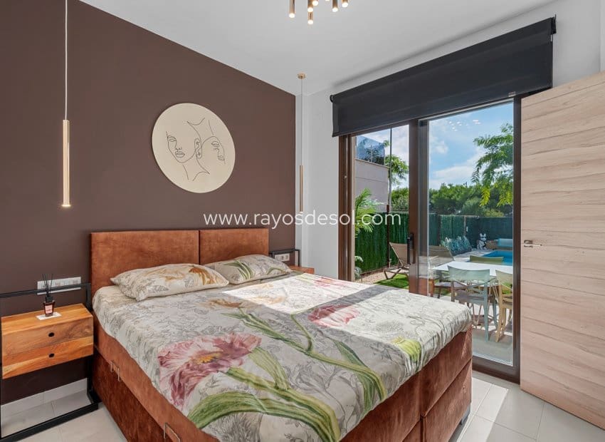 3 soverom Villa til salgs i Roda med svømmebasseng - € 499 900 (Ref: 10132875)